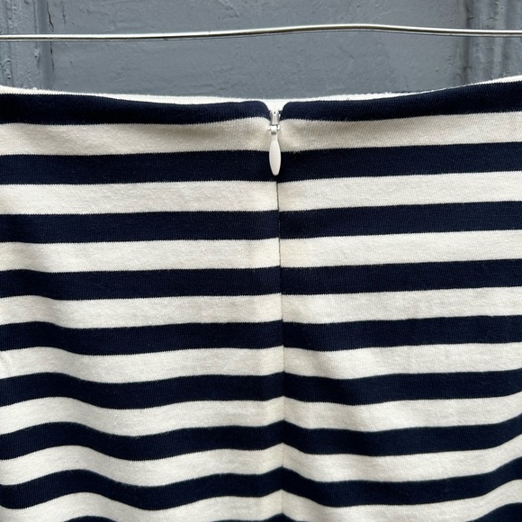 J Crew Pencil Skirt, BNWT, size 12 - Picture 6 of 11